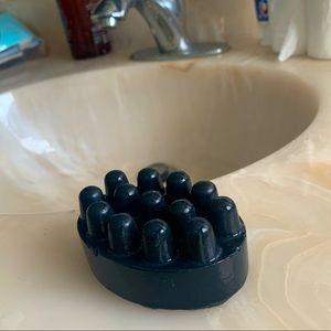 Massaging charcoal soap ✨